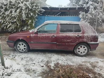 Volkswagen Golf 1995 года за 1 500 000 тг. в Алматы – фото 2