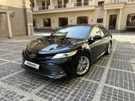 Toyota Camry 2019 года за 13 000 000 тг. в Алматы