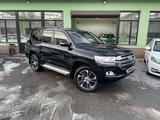 Toyota Land Cruiser 2021 годаfor39 500 000 тг. в Шымкент