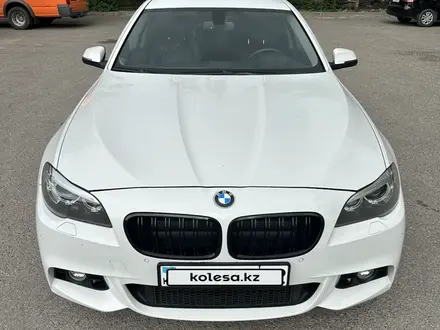 BMW 535 2016 года за 14 800 000 тг. в Алматы