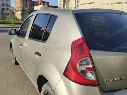 Renault Sandero 2014 года за 2 300 000 тг. в Астана – фото 2