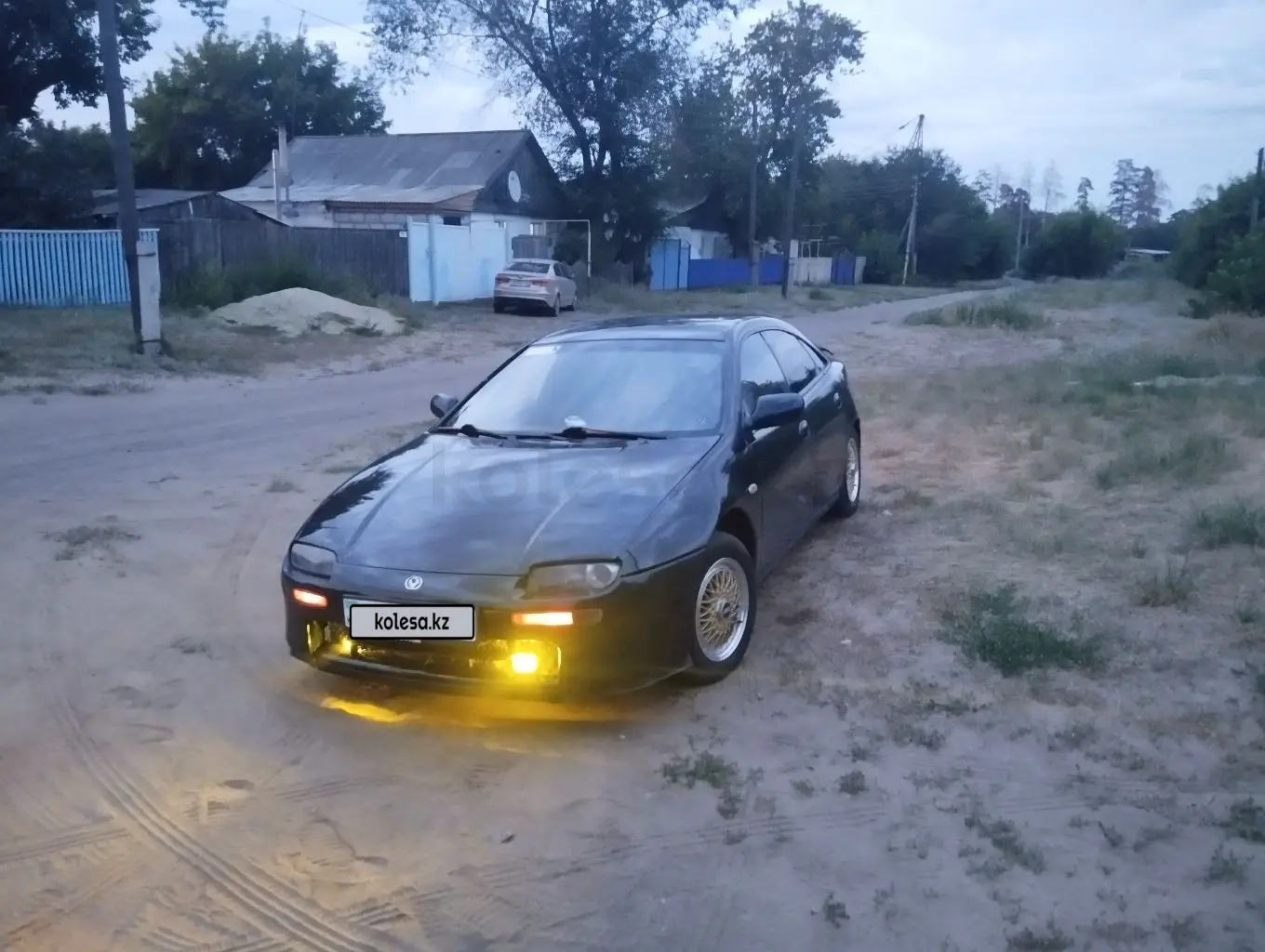 Mazda 323, 1994