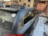 Volkswagen Touareg 2004 года за 3 500 000 тг. в Алматы – фото 5