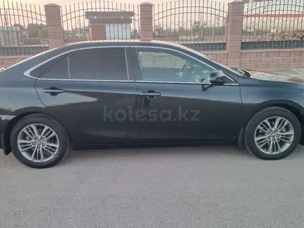 Toyota Camry 2017 года за 7 400 000 тг. в Актау – фото 6