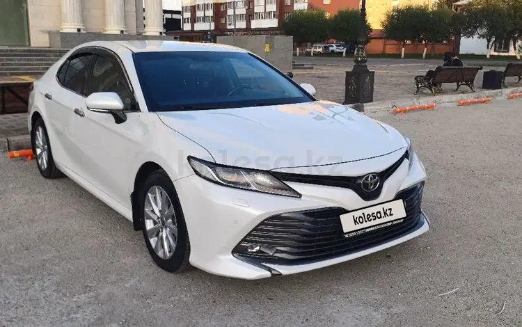 Toyota Camry 2020 года за 12 500 000 тг. в Петропавловск