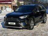 Toyota RAV4 2019 года за 18 300 000 тг. в Астана