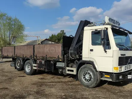 Volvo  FL 1997 года за 21 500 000 тг. в Алматы – фото 3