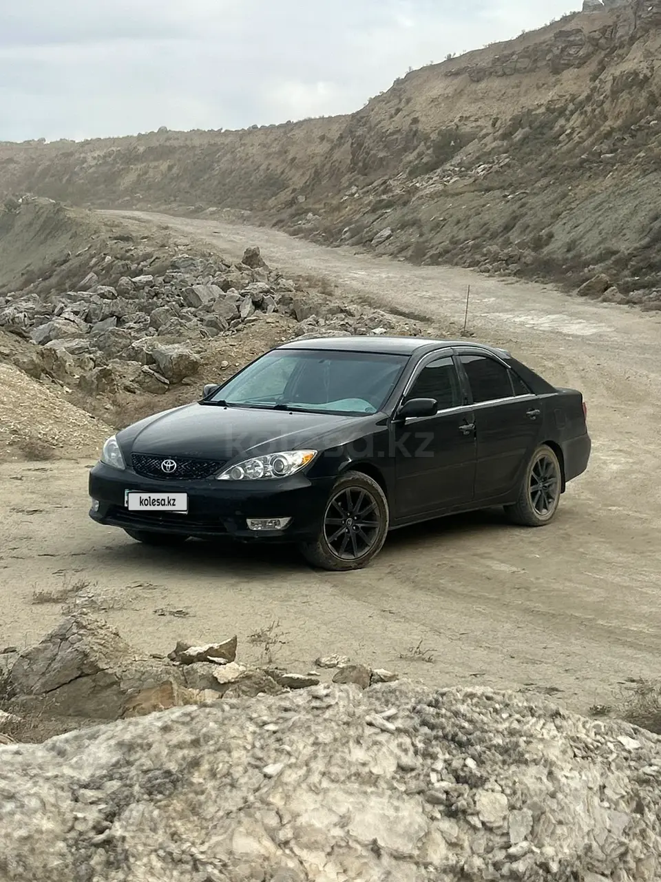 Toyota Camry, 2004