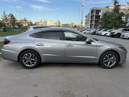 Hyundai Sonata 2021 года за 8 850 000 тг. в Астана – фото 4
