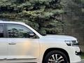 Toyota Land Cruiser 2018 года за 41 000 000 тг. в Алматы – фото 4