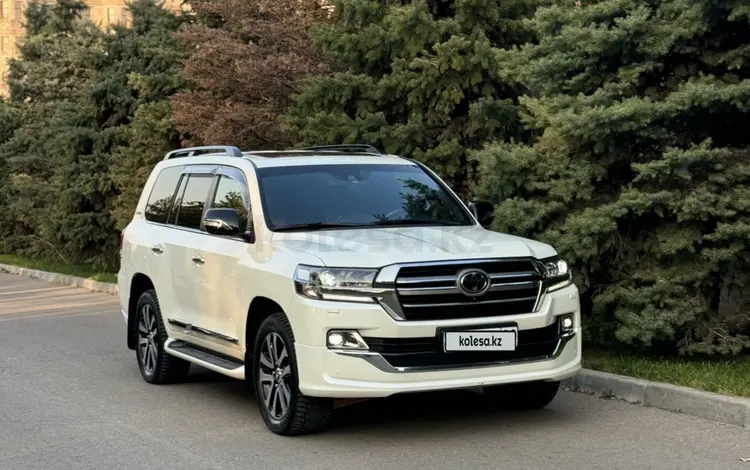 Toyota Land Cruiser 2018 года за 41 000 000 тг. в Алматы