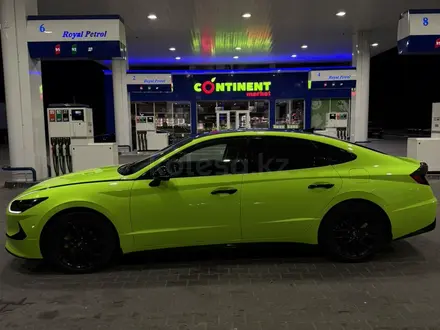 Hyundai Sonata 2022 года за 13 500 000 тг. в Усть-Каменогорск – фото 3