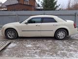Chrysler 300C 2005 года за 4 500 000 тг. в Петропавловск – фото 5