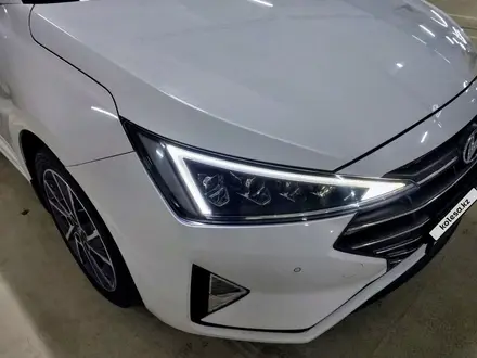 Hyundai Elantra 2020 года за 9 600 000 тг. в Актобе – фото 7