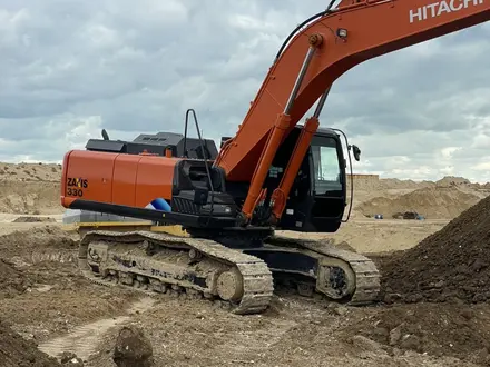 Hitachi 330 в Актау