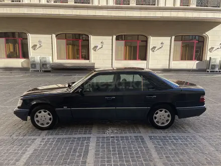 Mercedes-Benz E 280 1993 года за 6 350 000 тг. в Алматы – фото 10