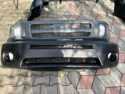 Бампер передний Toyota RAV4 за 20 000 тг. в Алматы