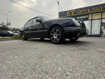 Mercedes-Benz E 280 1997 года за 3 250 000 тг. в Шымкент – фото 12