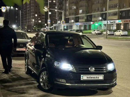 Volkswagen Polo 2015 года за 4 550 000 тг. в Астана – фото 2