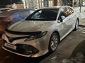 Toyota Camry 2018 годаfor13 250 000 тг. в Астана