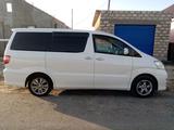 Toyota Alphard 2005 годаfor8 500 000 тг. в Атырау