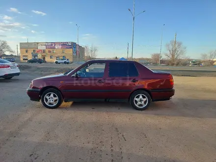 Volkswagen Vento 1992 года за 1 200 000 тг. в Уральск – фото 3