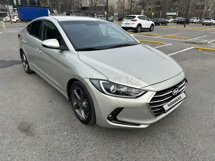 Hyundai Elantra 2017 года за 7 450 000 тг. в Шымкент – фото 4