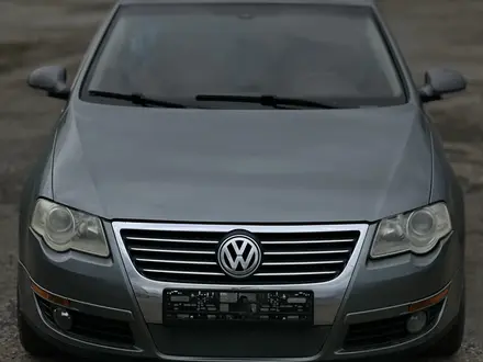 Volkswagen Passat 2005 года за 3 190 000 тг. в Костанай – фото 3