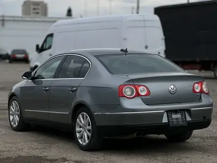 Volkswagen Passat 2005 года за 3 190 000 тг. в Костанай – фото 13