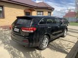 Kia Sorento 2017 года за 6 800 000 тг. в Актобе – фото 3