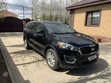 Kia Sorento 2017 года за 6 800 000 тг. в Актобе – фото 2