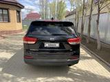Kia Sorento 2017 года за 6 800 000 тг. в Актобе – фото 4