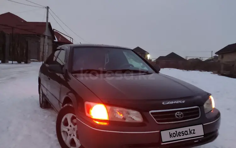 Toyota Camry 2000 годаfor3 400 000 тг. в Алматы