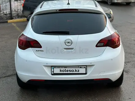 Opel Astra 2012 года за 4 500 000 тг. в Астана – фото 9