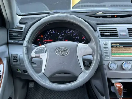 Toyota Camry 2010 года за 6 000 000 тг. в Атырау – фото 4