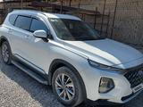 Hyundai Santa Fe 2019 года за 15 500 000 тг. в Жетысай