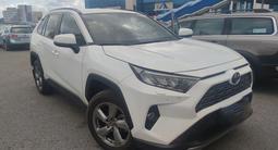 Toyota RAV4 2021 года за 13 300 000 тг. в Астана – фото 4