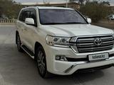 Toyota Land Cruiser 2017 годаүшін36 500 000 тг. в Актау – фото 2