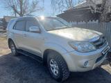 Toyota Fortuner 2006 годаүшін7 400 000 тг. в Щучинск