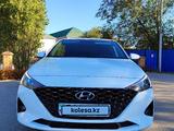 Hyundai Accent 2020 года за 8 400 000 тг. в Актобе – фото 3