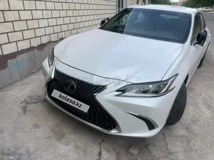 Lexus ES 350 2021 года за 25 000 000 тг. в Шымкент – фото 3