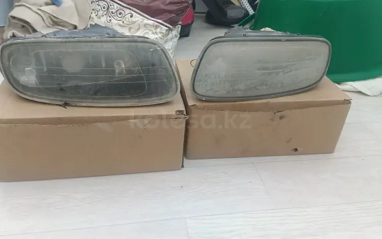 Противотуманки на Лексус ес 300 за 5 000 тг. в Усть-Каменогорск