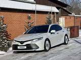 Toyota Camry 2020 года за 16 200 000 тг. в Талдыкорган – фото 2