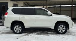 Toyota Land Cruiser Prado 2011 года за 13 850 000 тг. в Тараз – фото 4