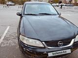 Opel Vectra 2001 года за 800 000 тг. в Актобе – фото 2