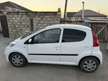 Peugeot 107, 2011