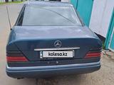 Mercedes-Benz E 200 1994 года за 950 000 тг. в Павлодар – фото 3