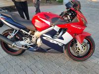 Honda  CBR 600F 2003 года за 2 500 000 тг. в Астана