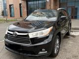 Toyota Highlander 2014 года за 17 500 000 тг. в Астана – фото 2