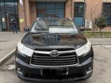 Toyota Highlander 2014 года за 17 500 000 тг. в Астана